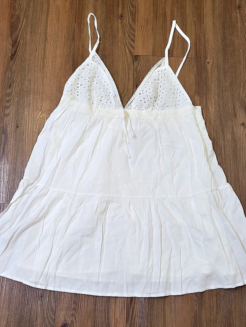 Princess Polly Eyelet Lace Camisole in White Size Small  New